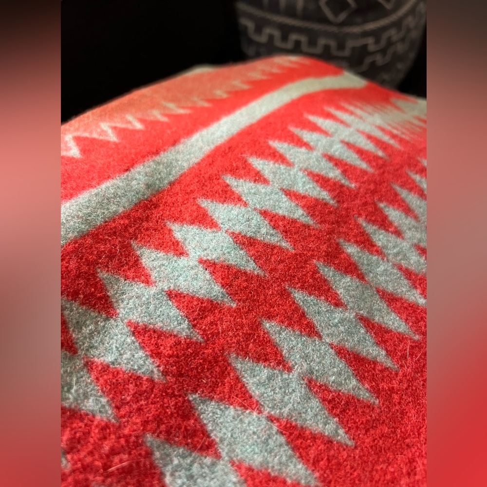 Vintage Pendleton Beaver State Wool Blanket Los Ojos in Coral and Turquoise - Picture 6 of 7